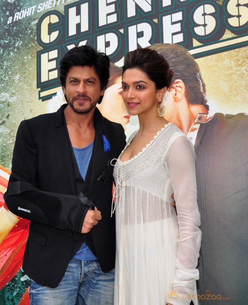  Chennai Express Movie Trailer Launch  