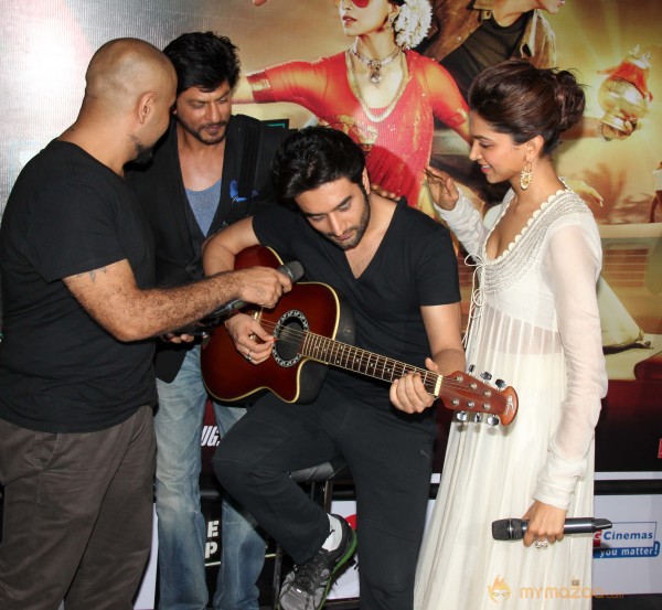  Chennai Express Movie Trailer Launch  
