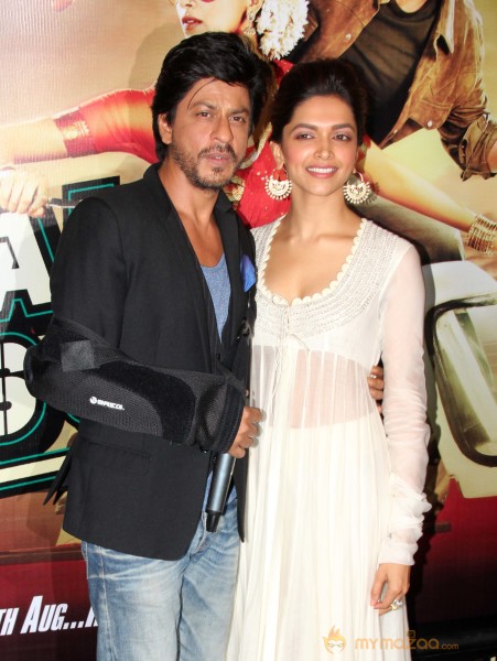  Chennai Express Movie Trailer Launch  