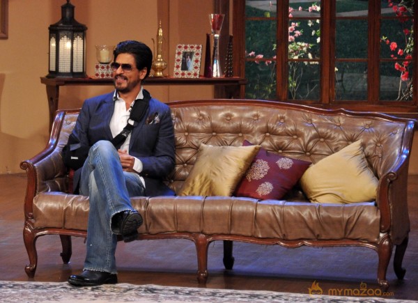 Chennai Express Promotions at Comedy Nights Gallery