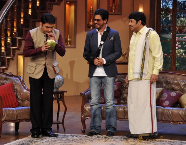 Chennai Express Promotions at Comedy Nights Gallery