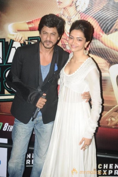 Chennai Express Trailer Launch Photos