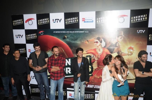 Chennai Express Trailer Launch Photos