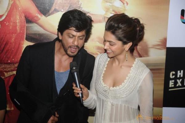 Chennai Express Trailer Launch Photos