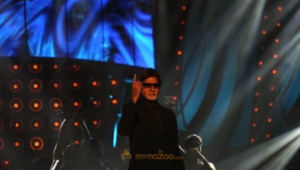 BigB Shahrukh, Salman & Akshay perform for Cintaa Superstars ka Jalwaa Gallery