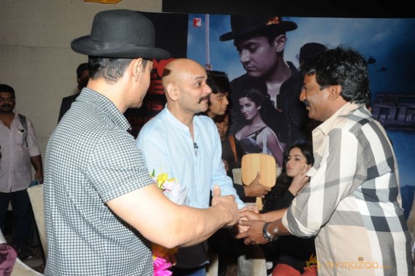 Dhoom 3 Movie Press Meet Photos