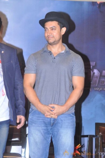Dhoom 3 Movie Press Meet Photos