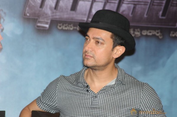 Dhoom 3 Movie Press Meet Photos