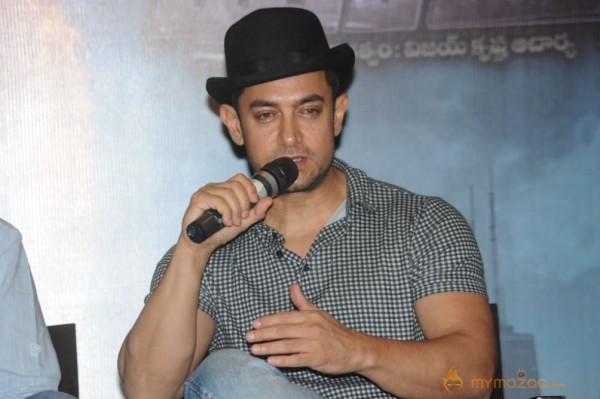 Dhoom 3 Movie Press Meet Photos