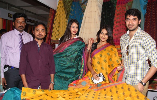 Dil Diwana Team at Silk India Expo Stills