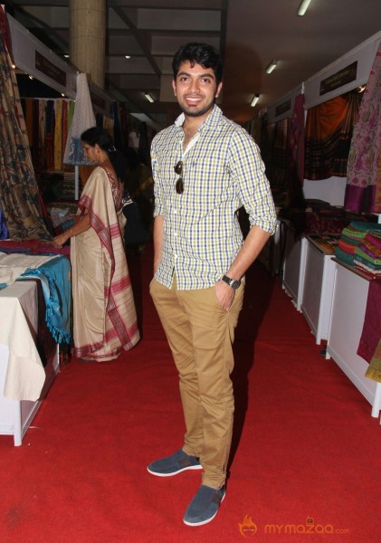 Dil Diwana Team at Silk India Expo Stills