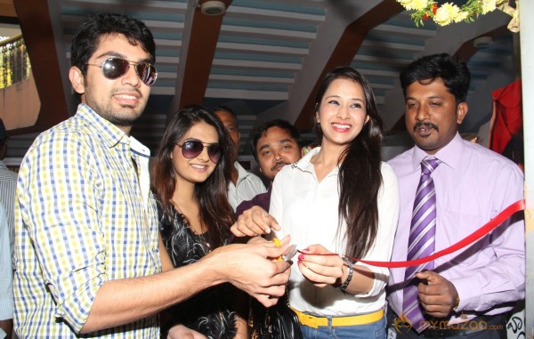 Dil Diwana Team at Silk India Expo Stills