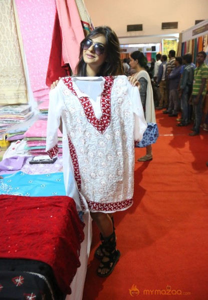 Dil Diwana Team at Silk India Expo Stills