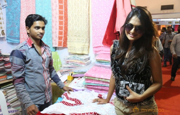 Dil Diwana Team at Silk India Expo Stills