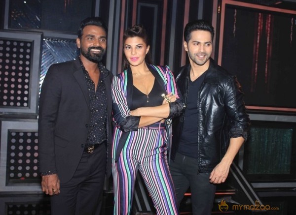 Dishoom Team at Star Plus Dance Show for Promotion