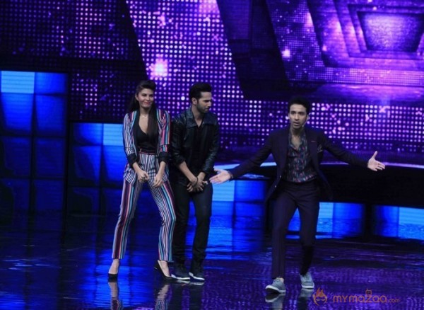 Dishoom Team at Star Plus Dance Show for Promotion