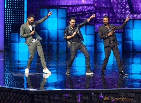 Dishoom Team at Star Plus Dance Show for Promotion