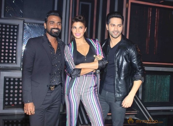 Dishoom Team at Star Plus Dance Show for Promotion