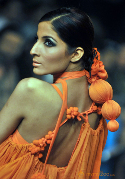 Exclusive Pakistan Fashion Week 2009-Gallery 