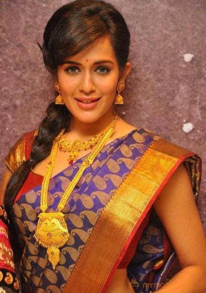 Fashion Show at Tanishq Jewellery Launch 