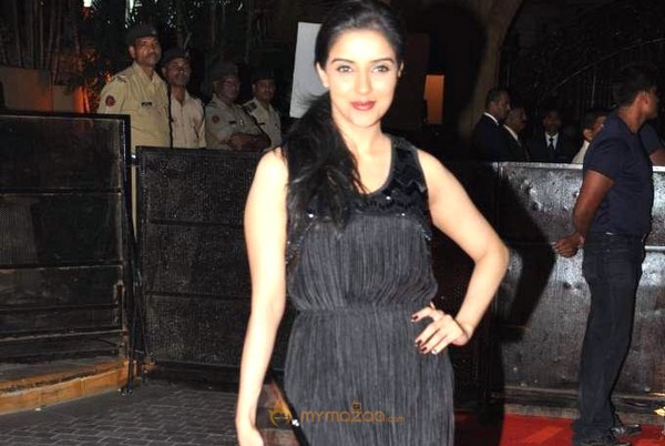 Filmfare Nominations Red Carpet Gallery