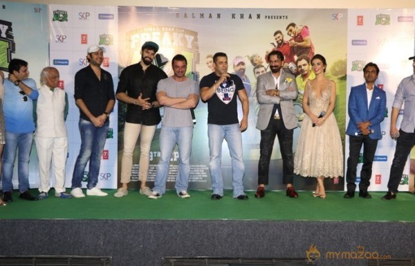 Freaky Ali Movie Trailer release Stills