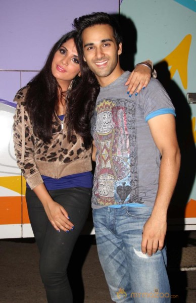 Fukrey Promotion At India's Dancing Superstar 
