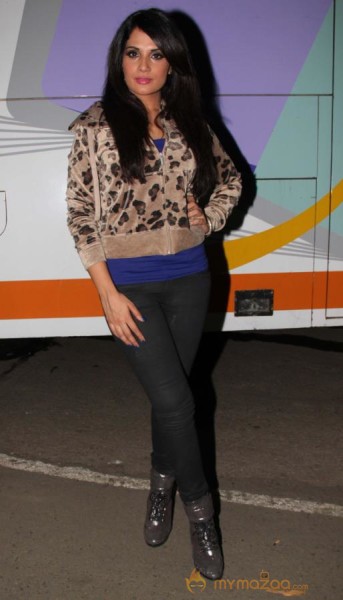 Fukrey Promotion At India's Dancing Superstar 