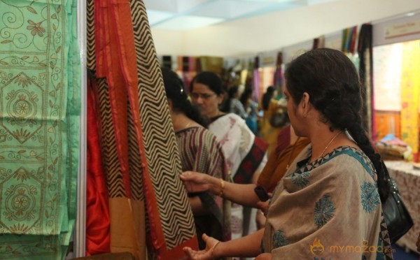 Gate Movie Team at Hastashilpi Silk India Expo Event Gallery