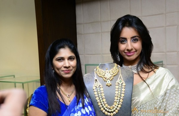 Hiya Jewellers Curtain Raiser Photos