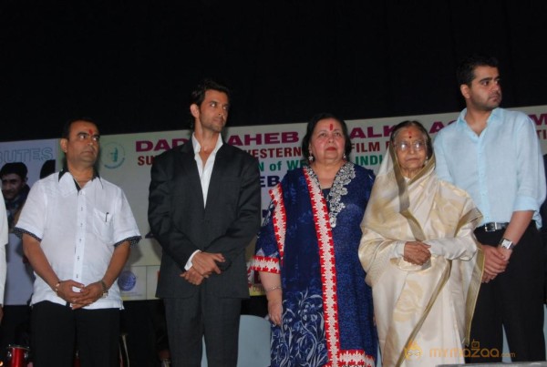 Hritik,Govinda & Urmila at Dadasaheb Phalke Academy Awards  