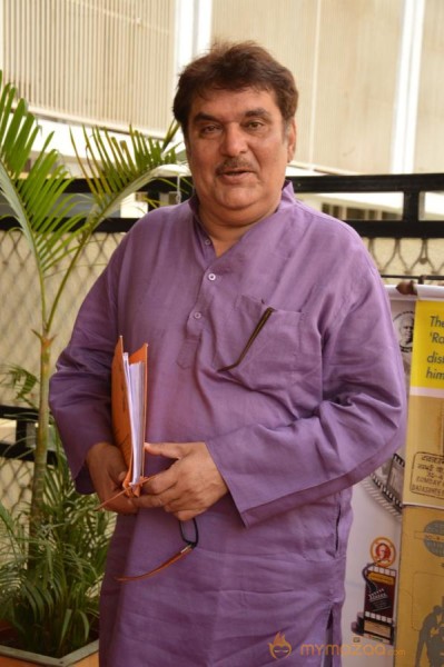 Hritik,Govinda & Urmila at Dadasaheb Phalke Academy Awards  