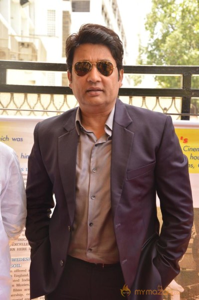 Hritik,Govinda & Urmila at Dadasaheb Phalke Academy Awards  