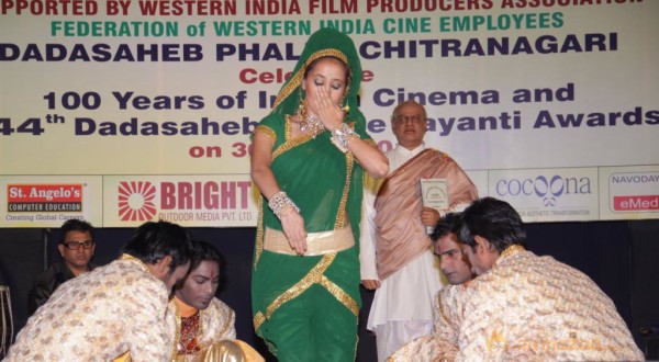Hritik,Govinda & Urmila at Dadasaheb Phalke Academy Awards  