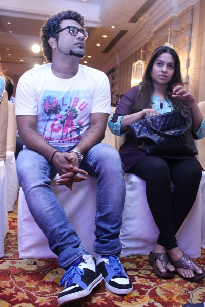HUM-HAIN Umeed-e-Kashmir Press Meet Photo Stills