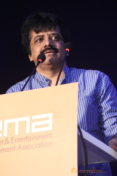 HUM-HAIN Umeed-e-Kashmir Press Meet Photo Stills