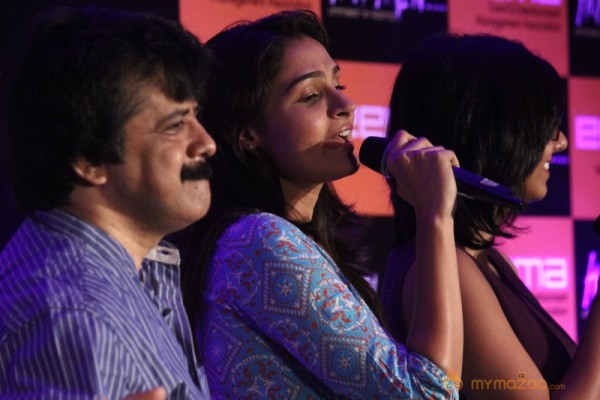 HUM-HAIN Umeed-e-Kashmir Press Meet Photo Stills