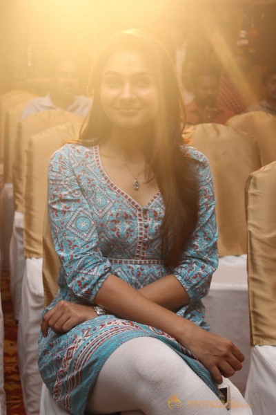 HUM-HAIN Umeed-e-Kashmir Press Meet Photo Stills