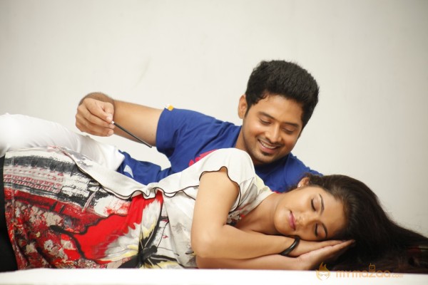 Hum Thum Movie Latest Stills