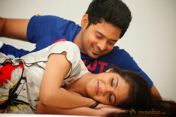Hum Tum Movie Latest stills