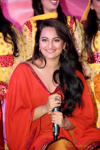 Imran & Sonakshi Launch Tayyab Ali Pyaar Ka Dushman Song 