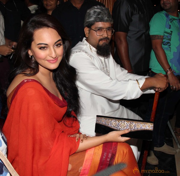 Imran & Sonakshi Launch Tayyab Ali Pyaar Ka Dushman Song 