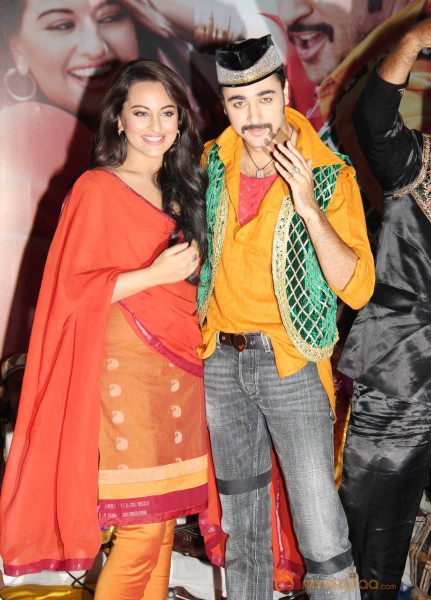 Imran & Sonakshi Launch Tayyab Ali Pyaar Ka Dushman Song 