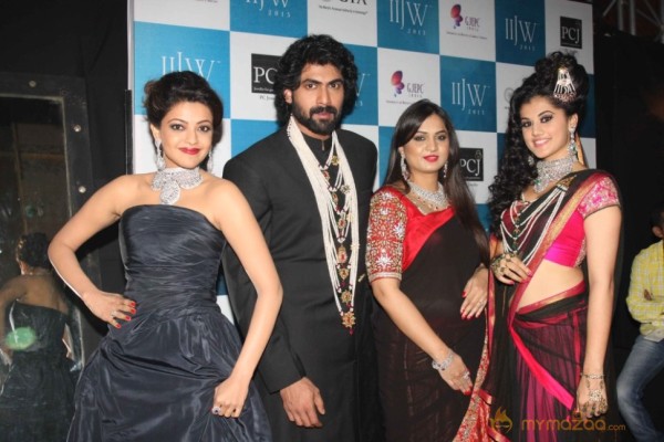India International Jewelry Week 2013 Photos