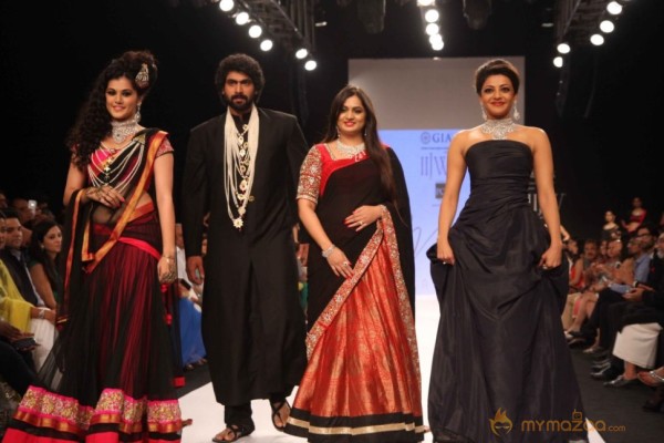 India International Jewelry Week 2013 Photos