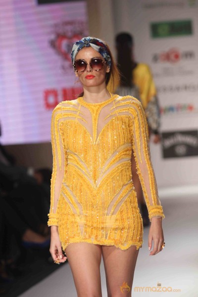 India Resortwear Fashion Week 2013 Photos2