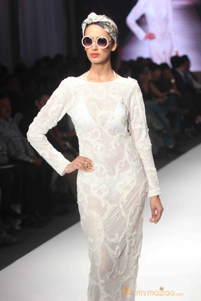 India Resortwear Fashion Week 2013 Photos2