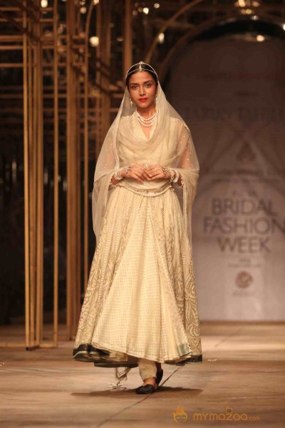 Indian Bridal Fashion Week 2013 Photos