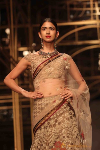 Indian Bridal Fashion Week 2013 Photos