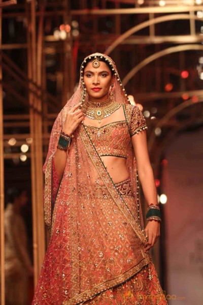 Indian Bridal Fashion Week 2013 Photos